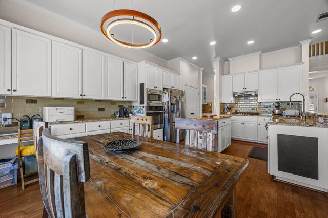 5004 VALBURN CT, Austin, TX 78731