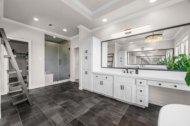 5004 VALBURN CT, Austin, TX 78731