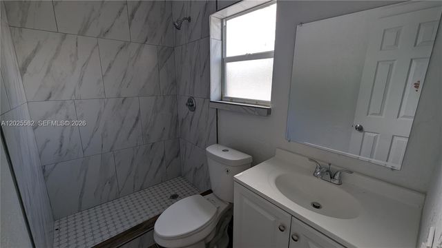 708 NE 4th St 2, Hallandale Beach, FL 33009
