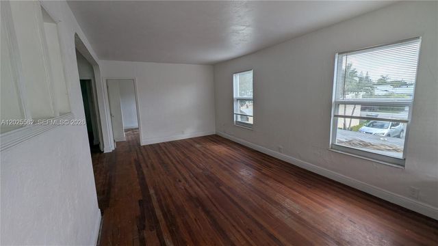 708 NE 4th St 2, Hallandale Beach, FL 33009