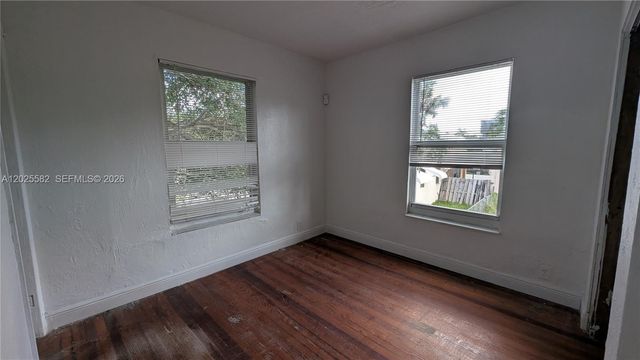 708 NE 4th St 2, Hallandale Beach, FL 33009