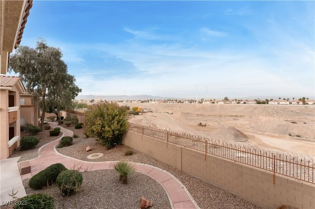 1050 East Cactus Avenue 2088, Las Vegas, NV 89183