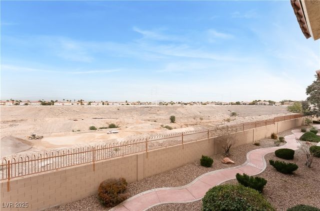 1050 East Cactus Avenue 2088, Las Vegas, NV 89183