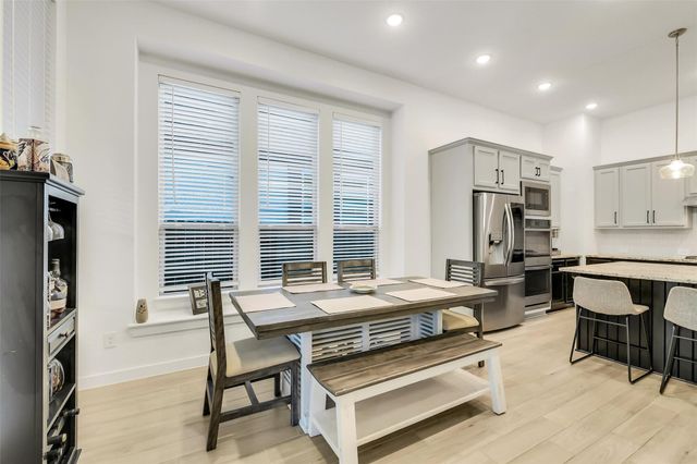 247 Sky Top Drive, Montgomery, TX 77316
