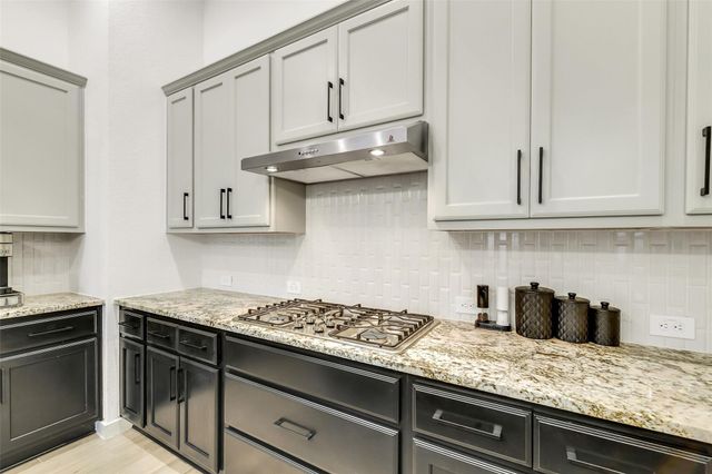 247 Sky Top Drive, Montgomery, TX 77316