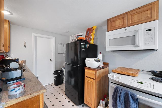 314 S Girard Rd, Spokane Valley, WA 99212