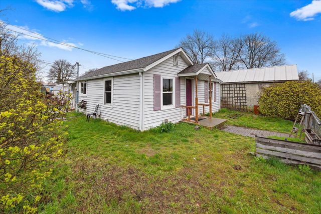 314 S Girard Rd, Spokane Valley, WA 99212