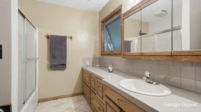 10691 W Dickerson Lake Road W, Montcalm Twp, MI 49326