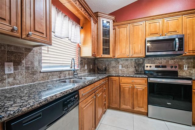 2753 WOODSTREAM CIRCLE, Kissimmee, FL 34743