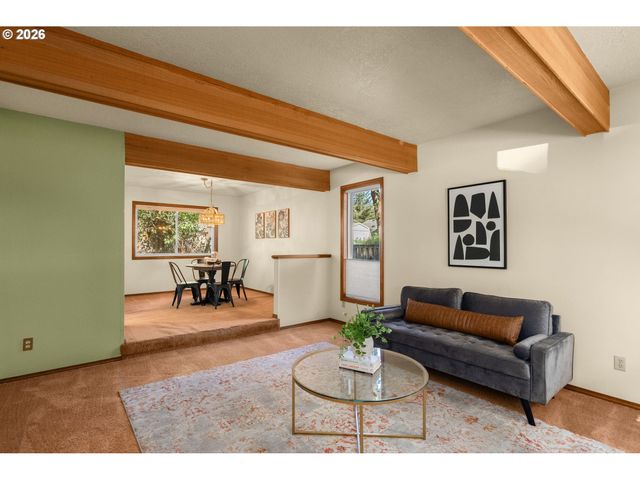 19505 HIDDEN SPRINGS Rd, West Linn, OR 97068