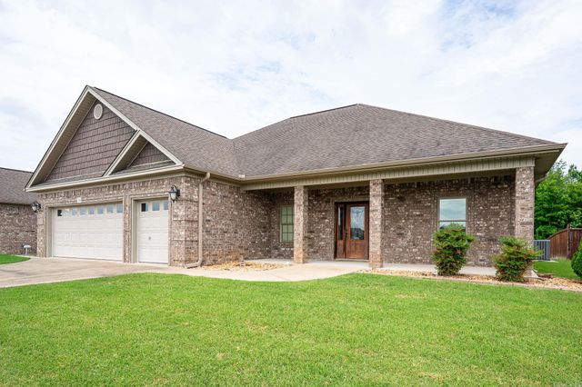 2366 Lakewood Circle, Cabot, AR 72023