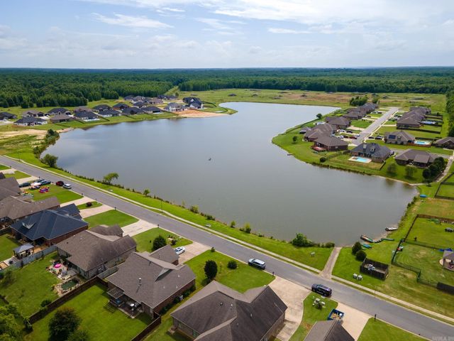 2366 Lakewood Circle, Cabot, AR 72023