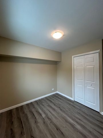 176 Craig Drive, Chicago Heights, IL 60411