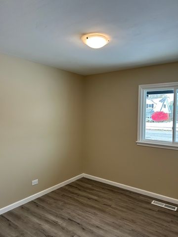 176 Craig Drive, Chicago Heights, IL 60411