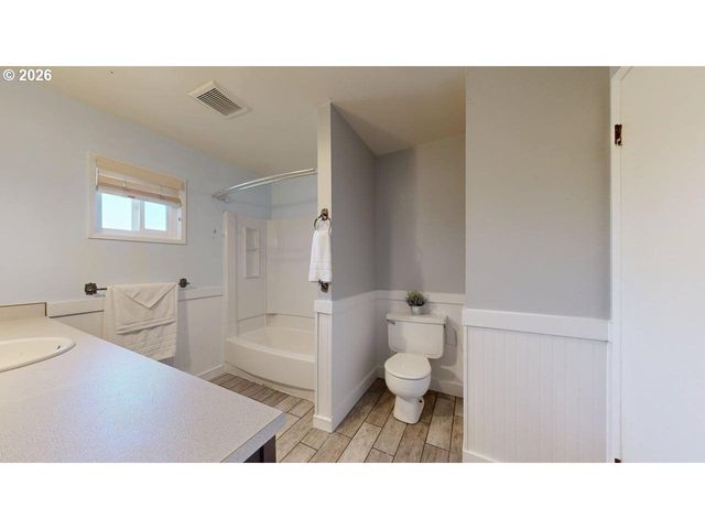 1214 RANSOM Ave, Brookings, OR 97415