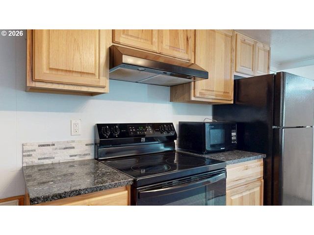 1214 RANSOM Ave, Brookings, OR 97415