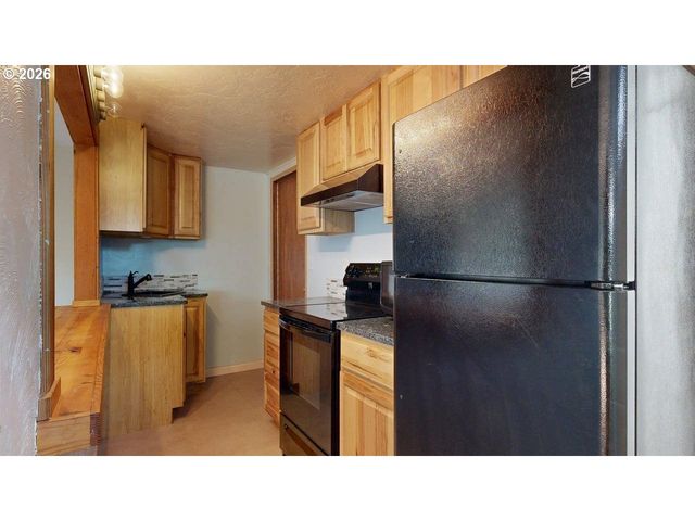 1214 RANSOM Ave, Brookings, OR 97415