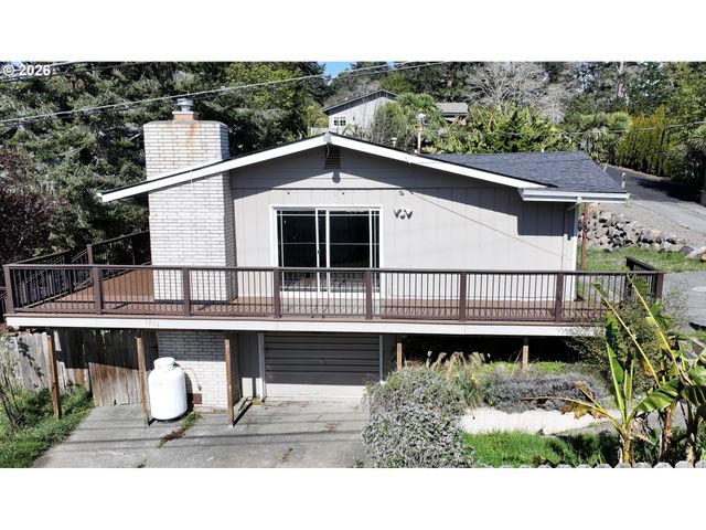 1214 RANSOM Ave, Brookings, OR 97415