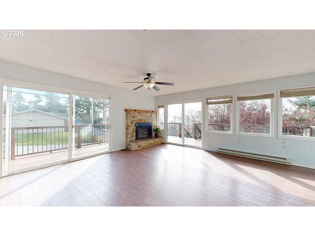 1214 RANSOM Ave, Brookings, OR 97415