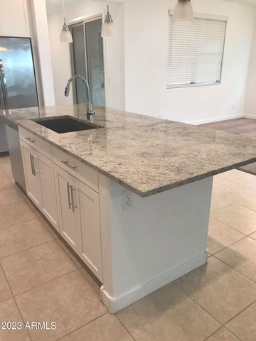 9742 E Red Giant Drive, Mesa, AZ 85212