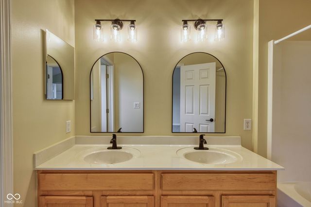 5649 Castor Way, Noblesville, IN 46062