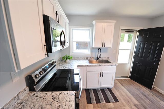 12 Harvard RD, Portsmouth, VA 23701