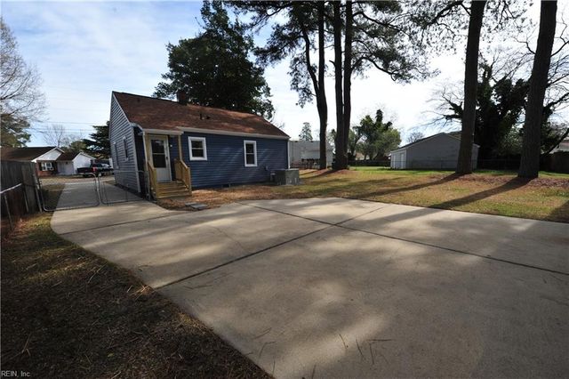 12 Harvard RD, Portsmouth, VA 23701