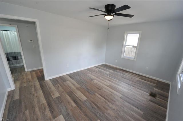 12 Harvard RD, Portsmouth, VA 23701