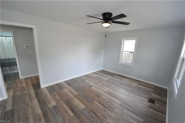 12 Harvard RD, Portsmouth, VA 23701