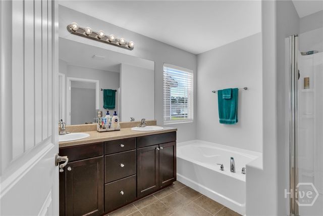 196 Chapel Lake S, Savannah, GA 31419