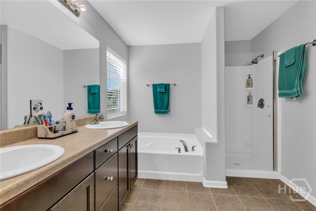 196 Chapel Lake S, Savannah, GA 31419