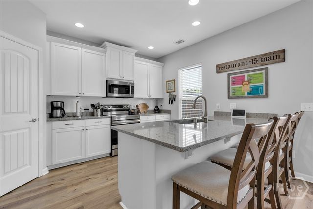196 Chapel Lake S, Savannah, GA 31419
