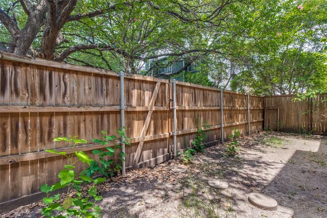 5840 Spring Valley Road 803, Dallas, TX 75254