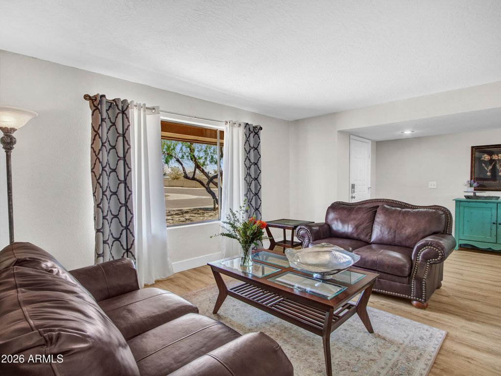 4541 E Willow Avenue, Phoenix, AZ 85032 — photo 2