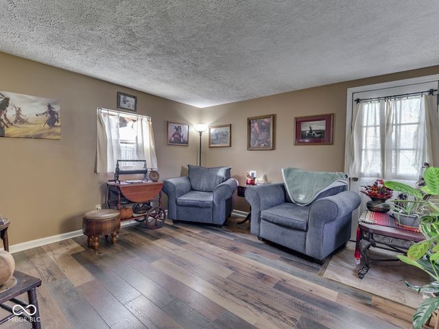 510 Greensprings Drive, Whiteland, IN 46184