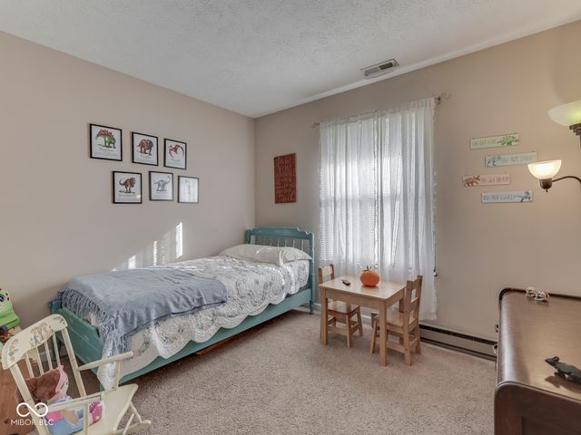 510 Greensprings Drive, Whiteland, IN 46184