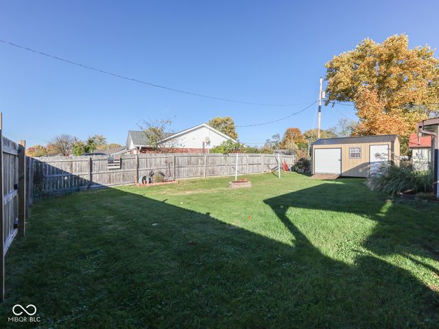 510 Greensprings Drive, Whiteland, IN 46184