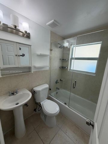 412 SW 10th Ave 1, Miami, FL 33130