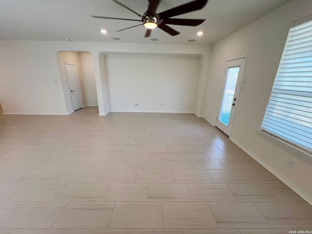 2118 Themis Way, San Antonio, TX 78245