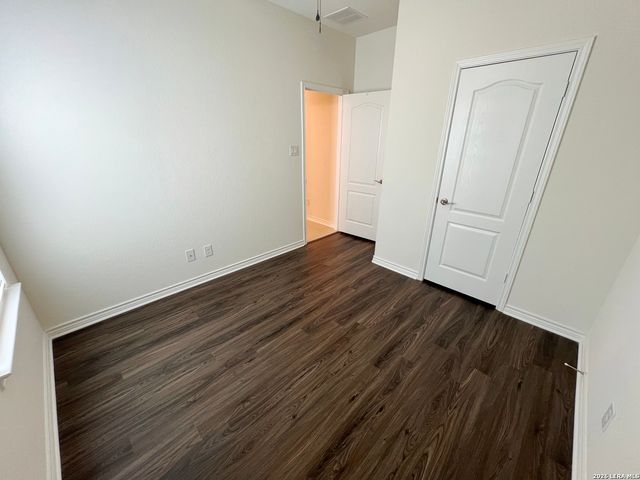 2118 Themis Way, San Antonio, TX 78245