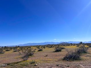 8 E 8, Hi Vista, CA 93535