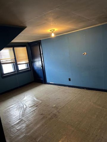 2206 W Keefe AVENUE, Milwaukee, WI 53206