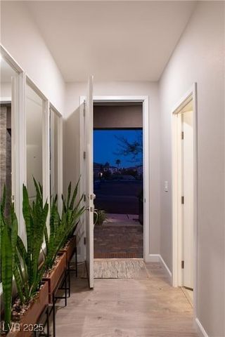 913 Riverlawn Place, Las Vegas, NV 89138