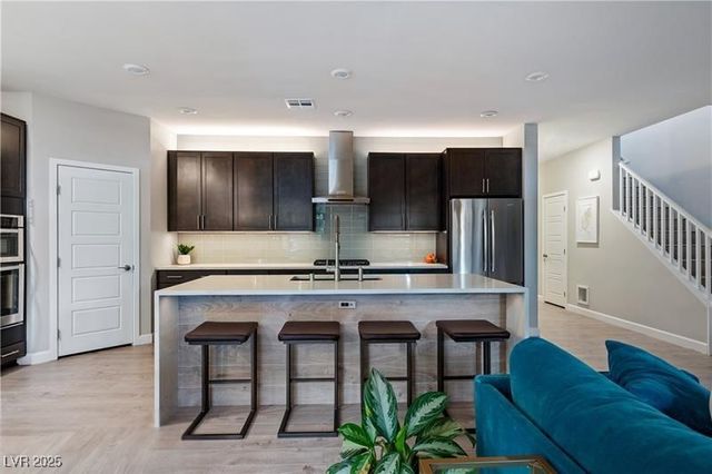 913 Riverlawn Place, Las Vegas, NV 89138