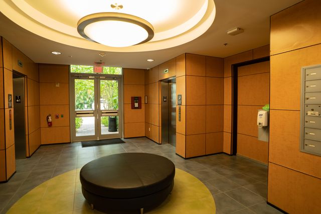 335 SE 6th Avenue 404, Delray Beach, FL 33483