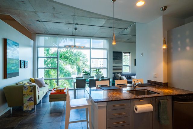 335 SE 6th Avenue 404, Delray Beach, FL 33483