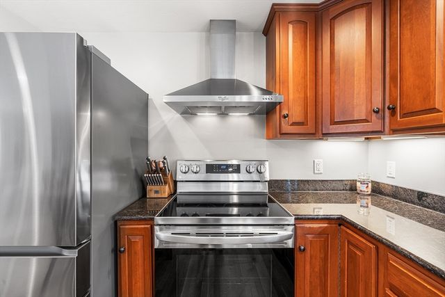 143 Plymouth St, Pembroke, MA 02359