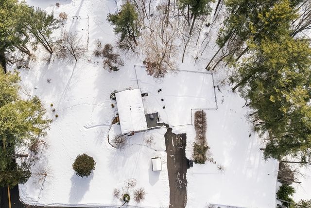 143 Plymouth St, Pembroke, MA 02359