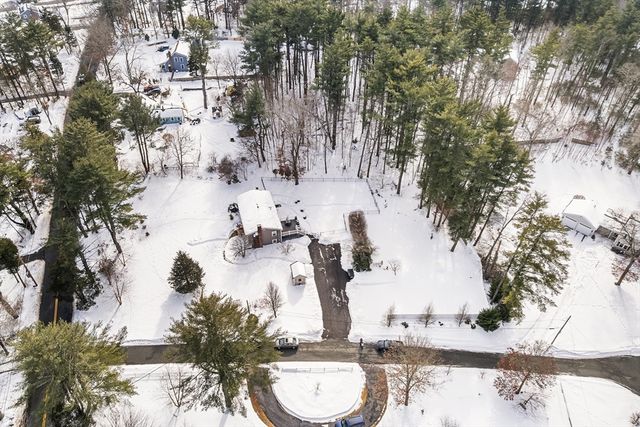 143 Plymouth St, Pembroke, MA 02359