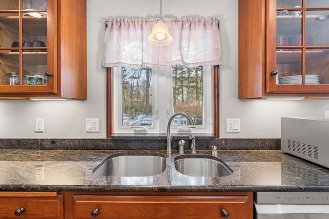 143 Plymouth St, Pembroke, MA 02359